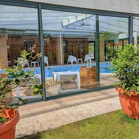 Fontana Oasis Apartments Кастельнуово-дель-Гарда Экстерьер фото