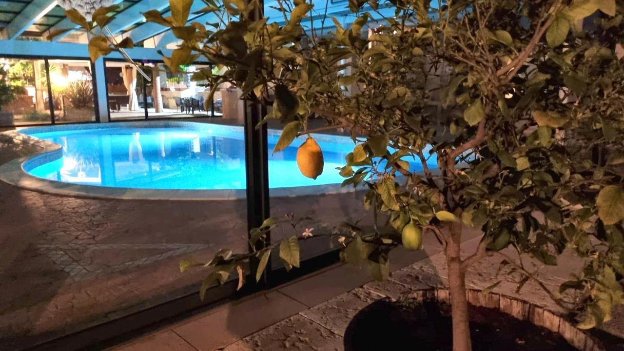Fontana Oasis Apartments Кастельнуово-дель-Гарда Экстерьер фото