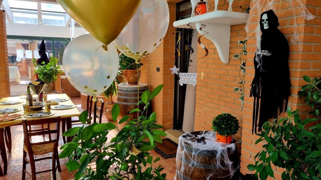 Fontana Oasis Apartments Кастельнуово-дель-Гарда Экстерьер фото