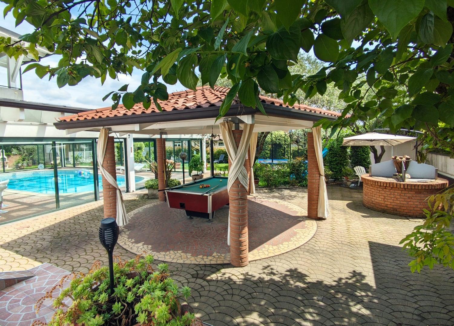 Fontana Oasis Apartments Кастельнуово-дель-Гарда Экстерьер фото